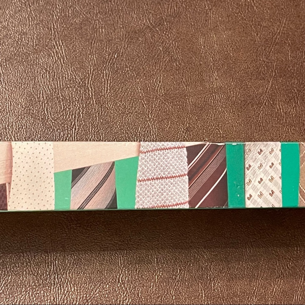 New in Box Tie Rack - Picture 2 of 5